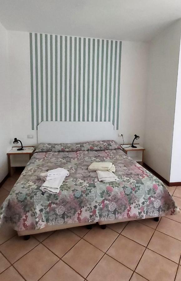 Miralago Casa เมนาจโจ ภายนอก รูปภาพ